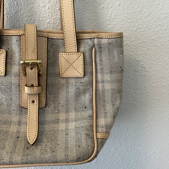 Vintage Dooney & Bourke Women's Purse Bag Beige Tan Plaid Leather Trim Chic Cute - Picture 3 of 16
